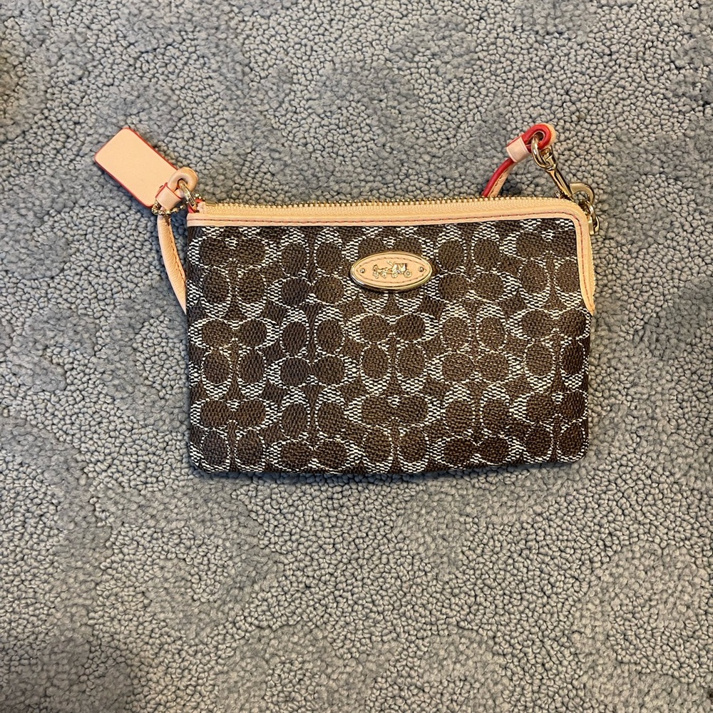 Small Coach wristlet